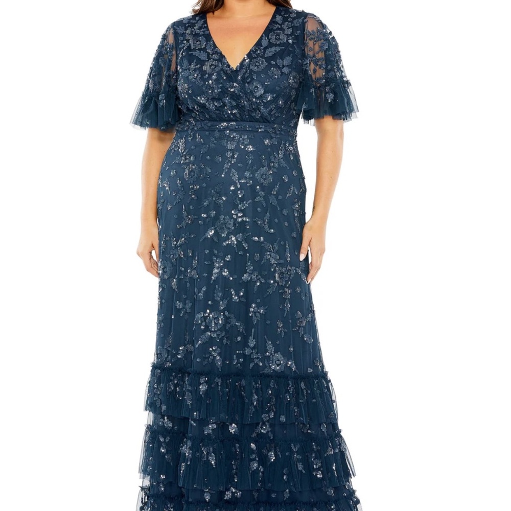 Mac Duggal Plus Size Navy Sequined Flutter Sleeve… - image 1